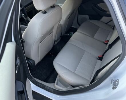 Білий Форд Фокус, об'ємом двигуна 2 л та пробігом 233 тис. км за 6000 $, фото 8 на Automoto.ua