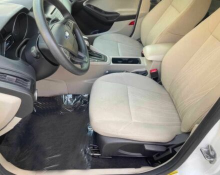 Белый Форд Фокус, объемом двигателя 2 л и пробегом 76 тыс. км за 1750 $, фото 8 на Automoto.ua