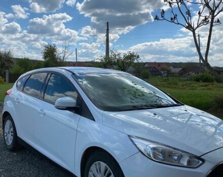 Белый Форд Фокус, объемом двигателя 1.5 л и пробегом 156 тыс. км за 8000 $, фото 2 на Automoto.ua