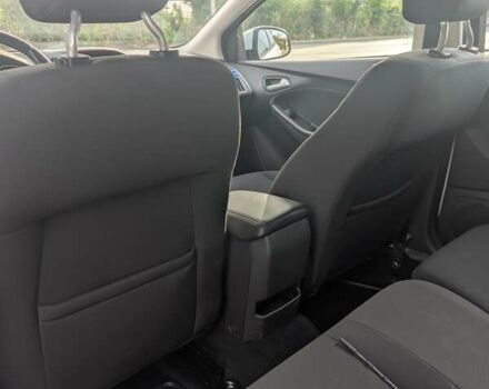 Білий Форд Фокус, об'ємом двигуна 1 л та пробігом 53 тис. км за 10500 $, фото 9 на Automoto.ua