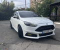 Білий Форд Фокус, об'ємом двигуна 2 л та пробігом 74 тис. км за 12000 $, фото 4 на Automoto.ua