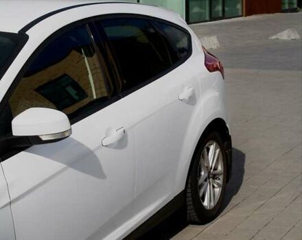 Белый Форд Фокус, объемом двигателя 1 л и пробегом 115 тыс. км за 9000 $, фото 4 на Automoto.ua