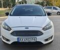 Білий Форд Фокус, об'ємом двигуна 2 л та пробігом 200 тис. км за 6828 $, фото 2 на Automoto.ua