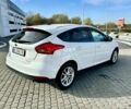 Білий Форд Фокус, об'ємом двигуна 2 л та пробігом 220 тис. км за 8000 $, фото 1 на Automoto.ua