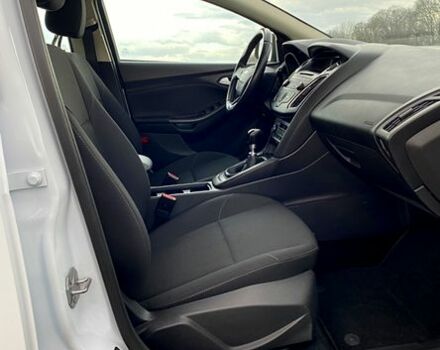 Білий Форд Фокус, об'ємом двигуна 1 л та пробігом 17700 тис. км за 7190 $, фото 12 на Automoto.ua