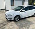 Білий Форд Фокус, об'ємом двигуна 2 л та пробігом 153 тис. км за 6500 $, фото 4 на Automoto.ua