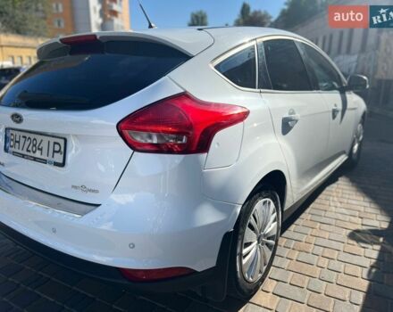 Білий Форд Фокус, об'ємом двигуна 1.6 л та пробігом 34 тис. км за 9500 $, фото 4 на Automoto.ua