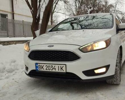 Білий Форд Фокус, об'ємом двигуна 2 л та пробігом 162 тис. км за 8999 $, фото 4 на Automoto.ua