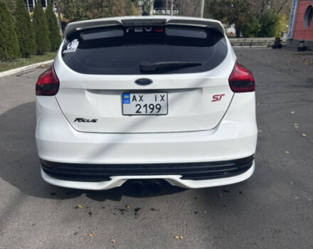 Білий Форд Фокус, об'ємом двигуна 2 л та пробігом 74 тис. км за 12000 $, фото 3 на Automoto.ua