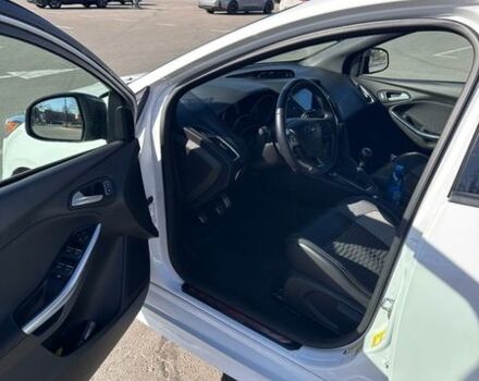 Белый Форд Фокус, объемом двигателя 2 л и пробегом 119 тыс. км за 11500 $, фото 14 на Automoto.ua