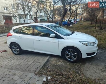 Белый Форд Фокус, объемом двигателя 1.5 л и пробегом 224 тыс. км за 6800 $, фото 1 на Automoto.ua