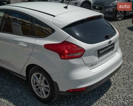 Белый Форд Фокус, объемом двигателя 1 л и пробегом 191 тыс. км за 8700 $, фото 7 на Automoto.ua