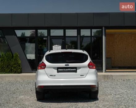 Белый Форд Фокус, объемом двигателя 1 л и пробегом 191 тыс. км за 8700 $, фото 5 на Automoto.ua