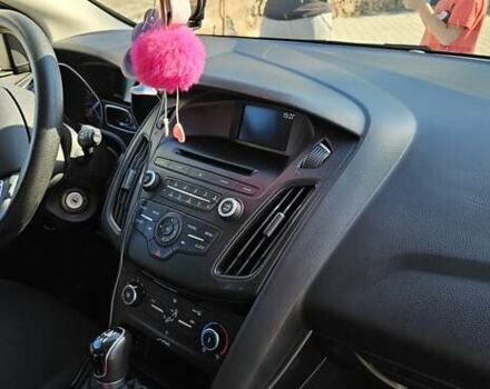 Белый Форд Фокус, объемом двигателя 2 л и пробегом 213 тыс. км за 8999 $, фото 10 на Automoto.ua