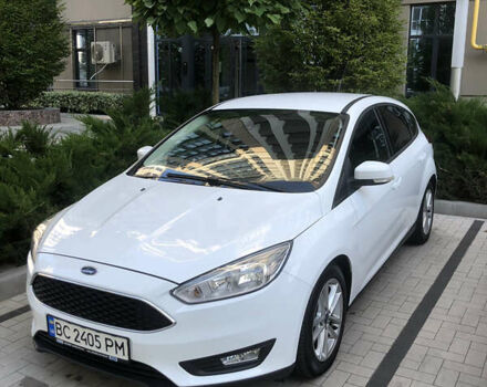 Форд Фокус 2016 в Ирпене на Automoto.ua Белый Форд Фокус, объемом двигателя 1 л и пробегом 109 тыс. км за 8000 $, фото 6 на Automoto.ua