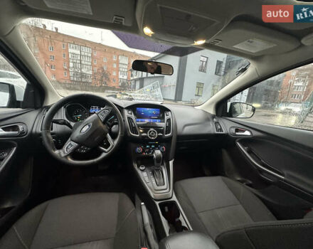 Білий Форд Фокус, об'ємом двигуна 2 л та пробігом 154 тис. км за 8700 $, фото 32 на Automoto.ua