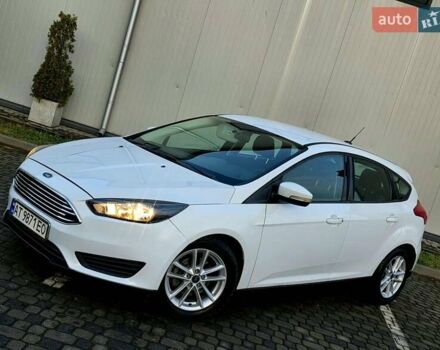 Белый Форд Фокус, объемом двигателя 2 л и пробегом 149 тыс. км за 7650 $, фото 1 на Automoto.ua