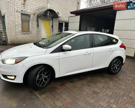 Білий Форд Фокус, об'ємом двигуна 2 л та пробігом 154 тис. км за 8700 $, фото 25 на Automoto.ua