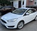 Белый Форд Фокус, объемом двигателя 2 л и пробегом 75 тыс. км за 10500 $, фото 3 на Automoto.ua