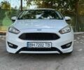 Білий Форд Фокус, об'ємом двигуна 2 л та пробігом 120 тис. км за 8500 $, фото 2 на Automoto.ua