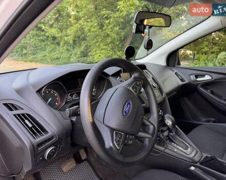 Білий Форд Фокус, об'ємом двигуна 2 л та пробігом 99 тис. км за 9400 $, фото 21 на Automoto.ua