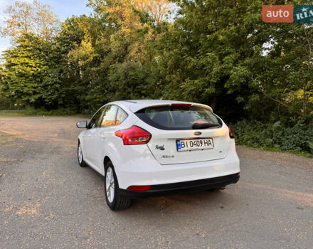 Білий Форд Фокус, об'ємом двигуна 2 л та пробігом 99 тис. км за 9400 $, фото 8 на Automoto.ua