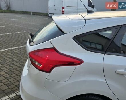 Белый Форд Фокус, объемом двигателя 2 л и пробегом 149 тыс. км за 7650 $, фото 27 на Automoto.ua