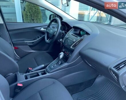 Білий Форд Фокус, об'ємом двигуна 1.6 л та пробігом 141 тис. км за 9500 $, фото 49 на Automoto.ua