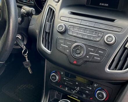 Білий Форд Фокус, об'ємом двигуна 1 л та пробігом 85 тис. км за 9100 $, фото 2 на Automoto.ua
