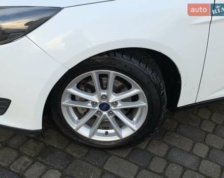 Белый Форд Фокус, объемом двигателя 2 л и пробегом 149 тыс. км за 7650 $, фото 24 на Automoto.ua