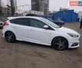 Білий Форд Фокус, об'ємом двигуна 2 л та пробігом 34 тис. км за 13600 $, фото 9 на Automoto.ua