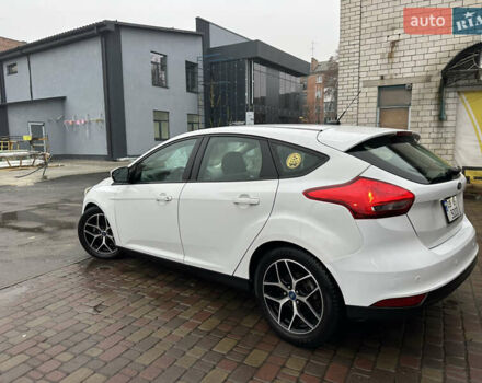 Білий Форд Фокус, об'ємом двигуна 2 л та пробігом 154 тис. км за 8700 $, фото 23 на Automoto.ua