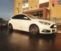 Білий Форд Фокус, об'ємом двигуна 2 л та пробігом 34 тис. км за 13600 $, фото 1 на Automoto.ua