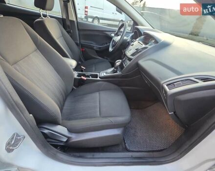 Белый Форд Фокус, объемом двигателя 2 л и пробегом 149 тыс. км за 7650 $, фото 30 на Automoto.ua