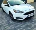 Белый Форд Фокус, объемом двигателя 2 л и пробегом 160 тыс. км за 8900 $, фото 1 на Automoto.ua