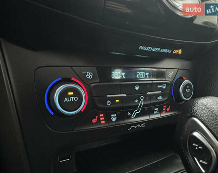 Білий Форд Фокус, об'ємом двигуна 2 л та пробігом 154 тис. км за 8700 $, фото 39 на Automoto.ua