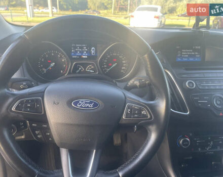 Белый Форд Фокус, объемом двигателя 1 л и пробегом 92 тыс. км за 11000 $, фото 3 на Automoto.ua