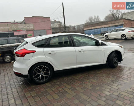 Білий Форд Фокус, об'ємом двигуна 2 л та пробігом 154 тис. км за 8700 $, фото 12 на Automoto.ua