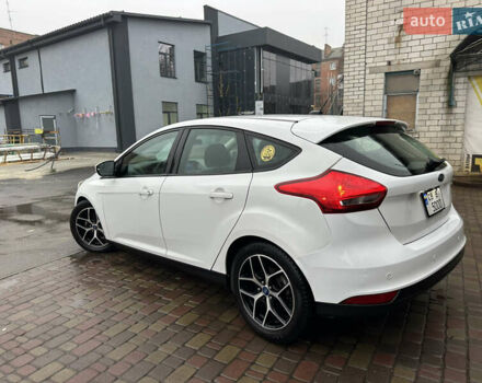 Білий Форд Фокус, об'ємом двигуна 2 л та пробігом 154 тис. км за 8700 $, фото 22 на Automoto.ua