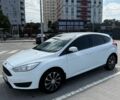 Белый Форд Фокус, объемом двигателя 1.6 л и пробегом 137 тыс. км за 7500 $, фото 1 на Automoto.ua