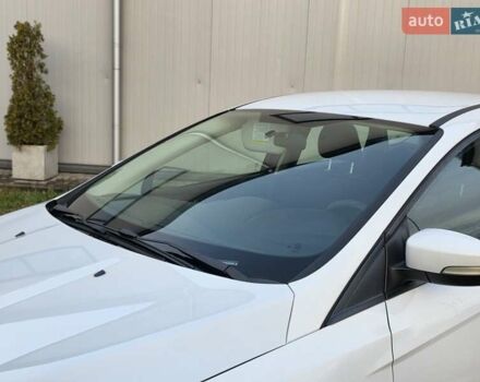 Белый Форд Фокус, объемом двигателя 2 л и пробегом 149 тыс. км за 7650 $, фото 9 на Automoto.ua