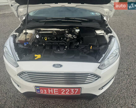 Белый Форд Фокус, объемом двигателя 2 л и пробегом 169 тыс. км за 9800 $, фото 59 на Automoto.ua