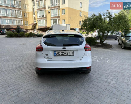 Белый Форд Фокус, объемом двигателя 2 л и пробегом 191 тыс. км за 8699 $, фото 4 на Automoto.ua