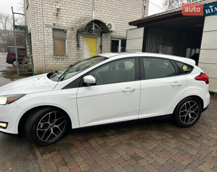 Білий Форд Фокус, об'ємом двигуна 2 л та пробігом 154 тис. км за 8700 $, фото 24 на Automoto.ua