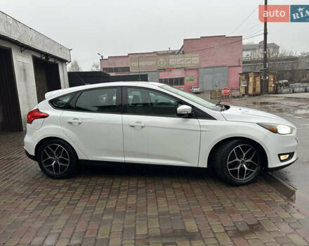 Білий Форд Фокус, об'ємом двигуна 2 л та пробігом 154 тис. км за 8700 $, фото 9 на Automoto.ua