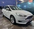 Белый Форд Фокус, объемом двигателя 2 л и пробегом 235 тыс. км за 5500 $, фото 2 на Automoto.ua