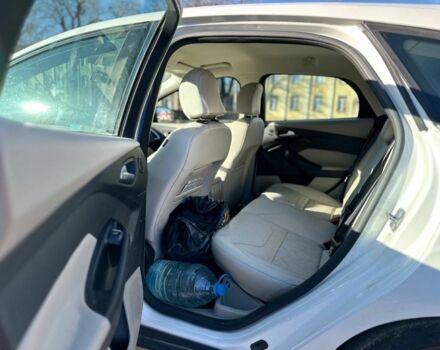 Белый Форд Фокус, объемом двигателя 0 л и пробегом 137 тыс. км за 8700 $, фото 7 на Automoto.ua