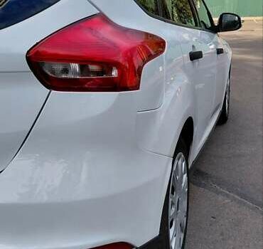 Белый Форд Фокус, объемом двигателя 1.5 л и пробегом 178 тыс. км за 7600 $, фото 1 на Automoto.ua