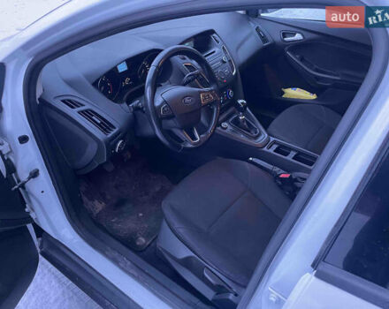 Білий Форд Фокус, об'ємом двигуна 1.5 л та пробігом 168 тис. км за 8800 $, фото 11 на Automoto.ua