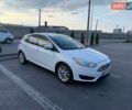 Белый Форд Фокус, объемом двигателя 2 л и пробегом 194 тыс. км за 9299 $, фото 1 на Automoto.ua